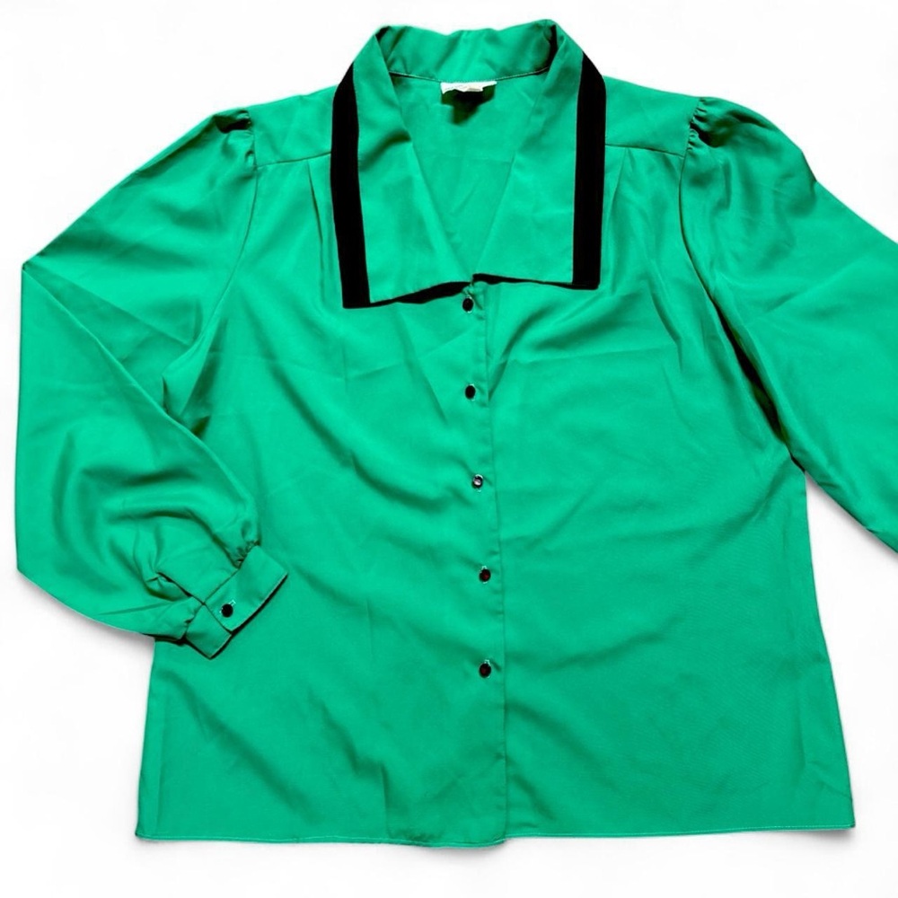 Chic Green Blouse with Black Trim